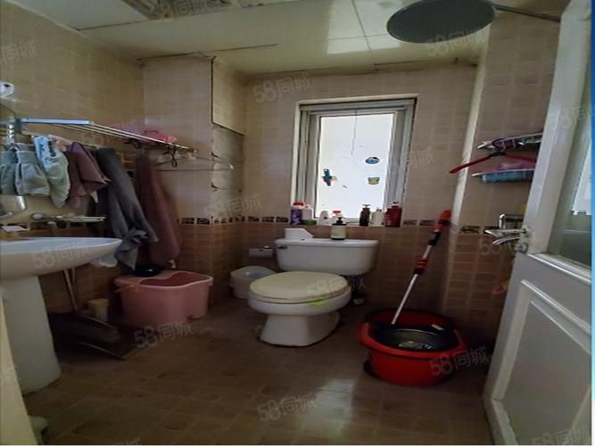 The average price of the used room in natanburg