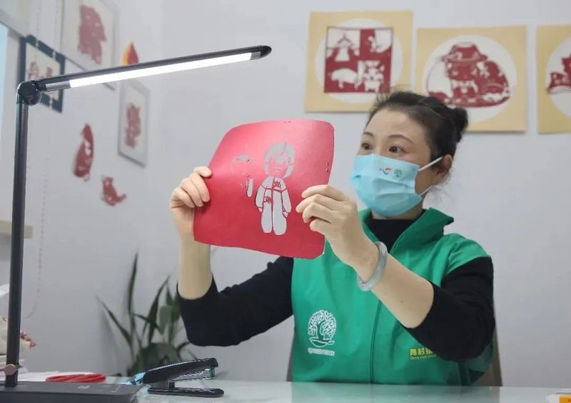 十二生肖剪纸步骤