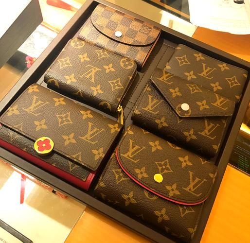 lv迷你包专柜多少钱