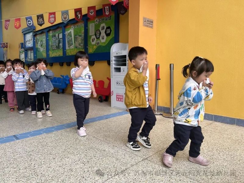 儿童安全知识教育图片