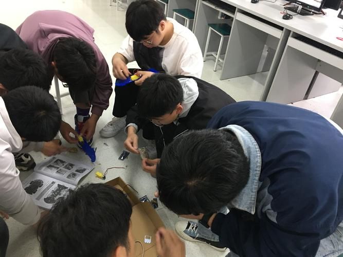 电容式话筒的工作原理