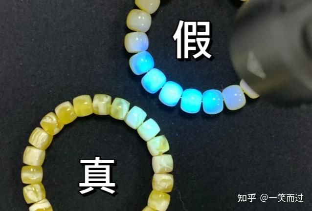 蜜蜡鼻烟壶价格