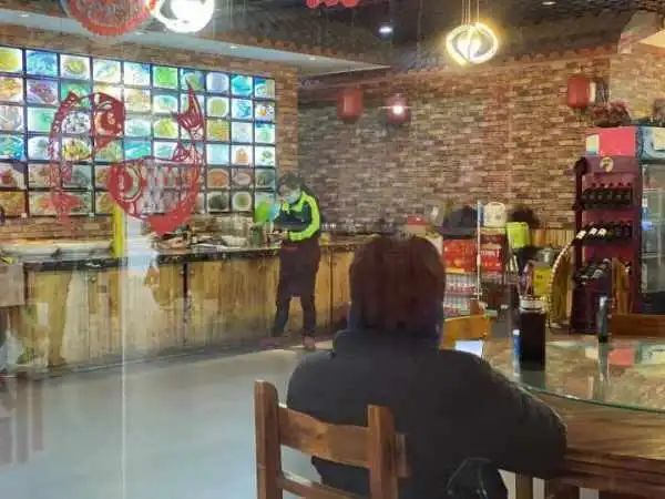 野生象拔蚌多少钱一斤