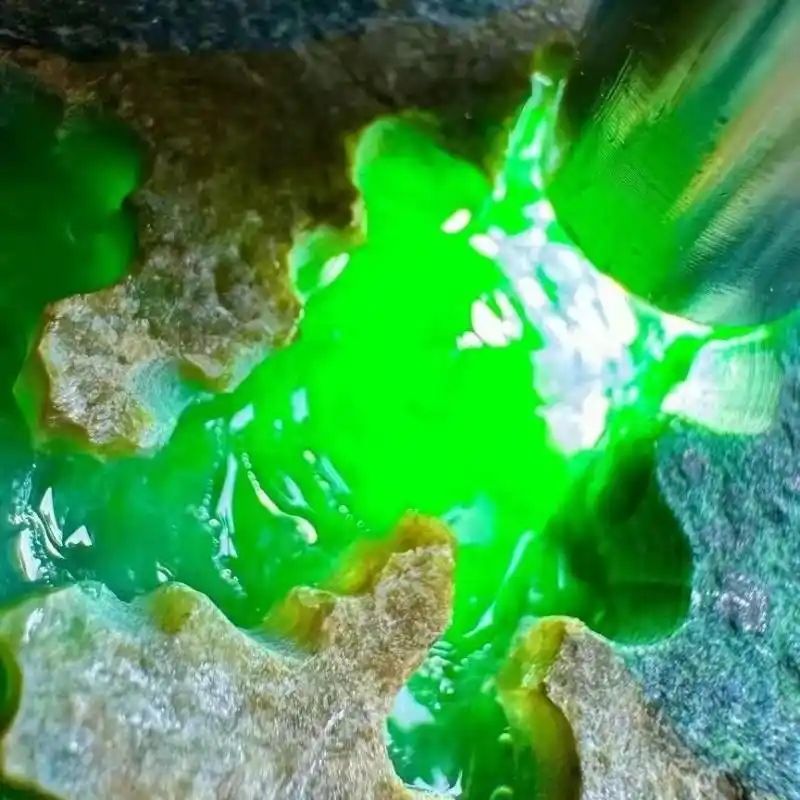 帕敢黑乌沙赌石经验