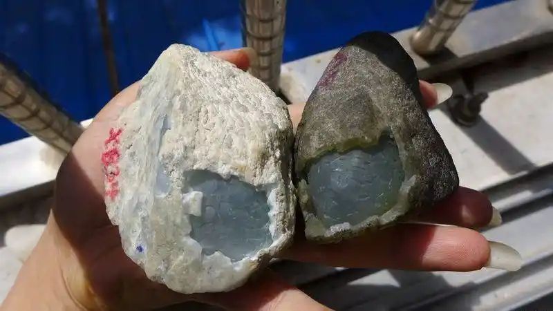 帕敢黑乌沙赌石经验