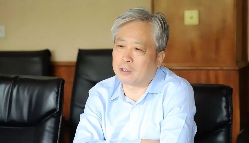 百草枯中毒机理