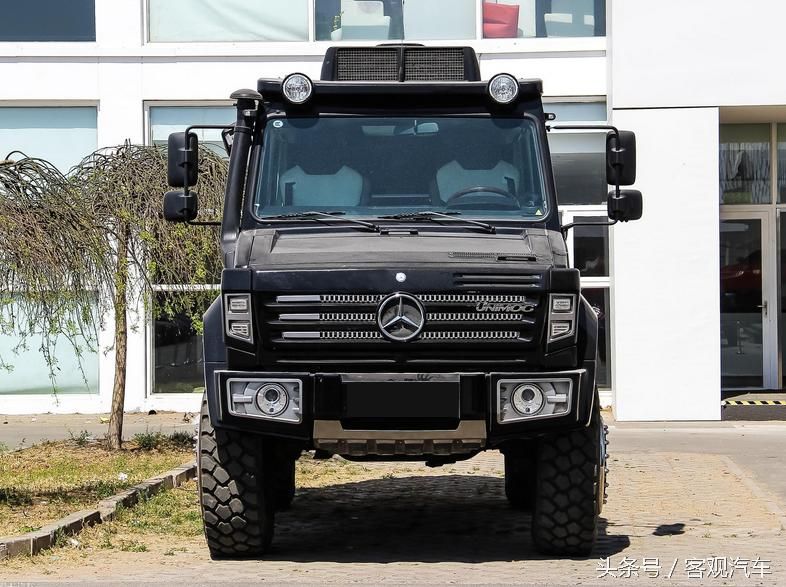 How much for the unimok land cruiser