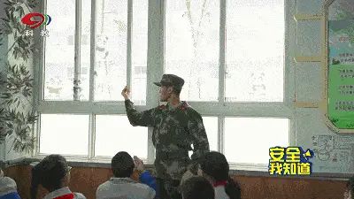 学校火灾逃生方法