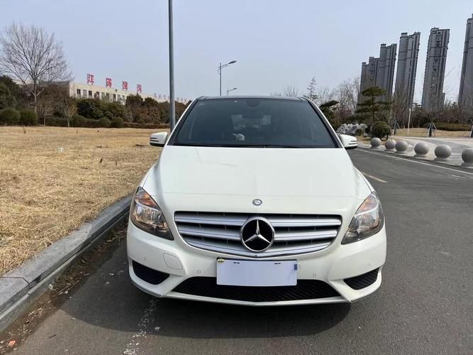 奔驰b180特点
